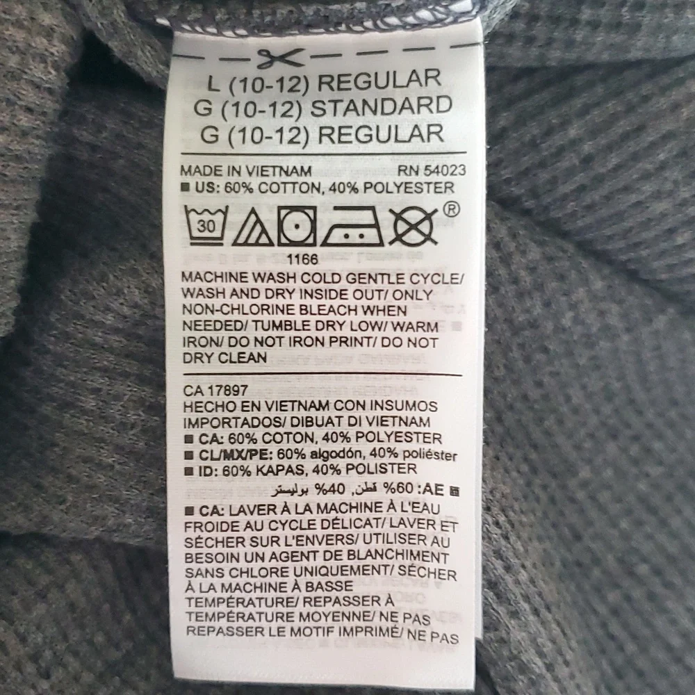 Old Navy long sleeve grey boys shirt